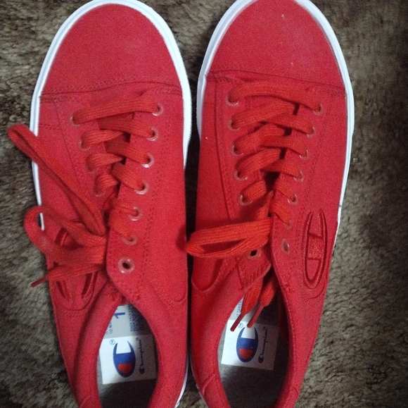 Champion Men Red Shoes size 11 - Picture 2 of 14